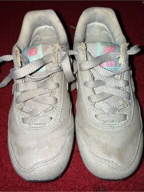 New Balance Kids Sneakers in Light Gray with Mint and Pink Accents
